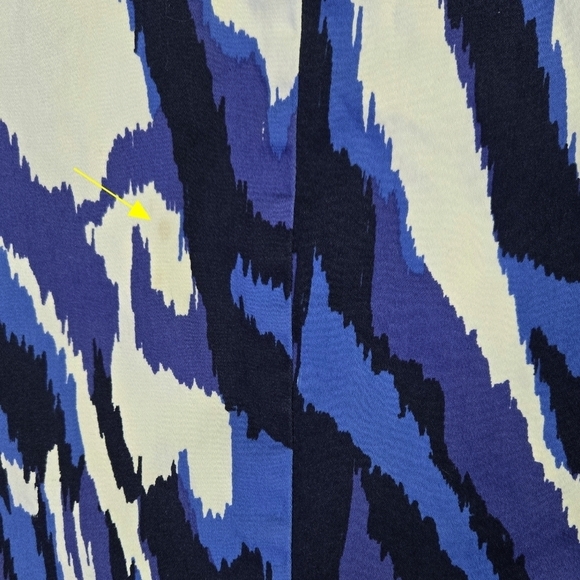 Chico's White Blue Abstract Animal Geo Blazer One Button Business Casual - Picture 10 of 10